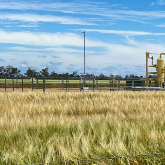 shared_landscapes_industry_snapshot_gas_well_field