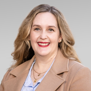 natasha_winters_300x300?width=208